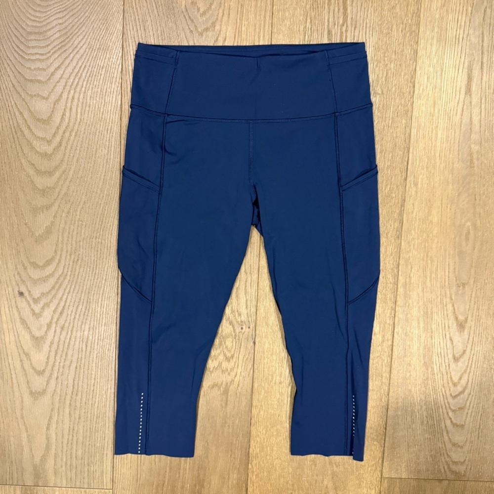 Lululemon Athletica Fast and Free Cropped True Navy Leggings